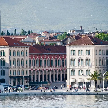 House Delmarco