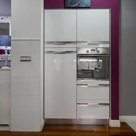 House Delmarco Apartment Split
